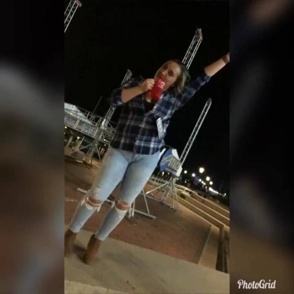 Meet your Posher, Victoria